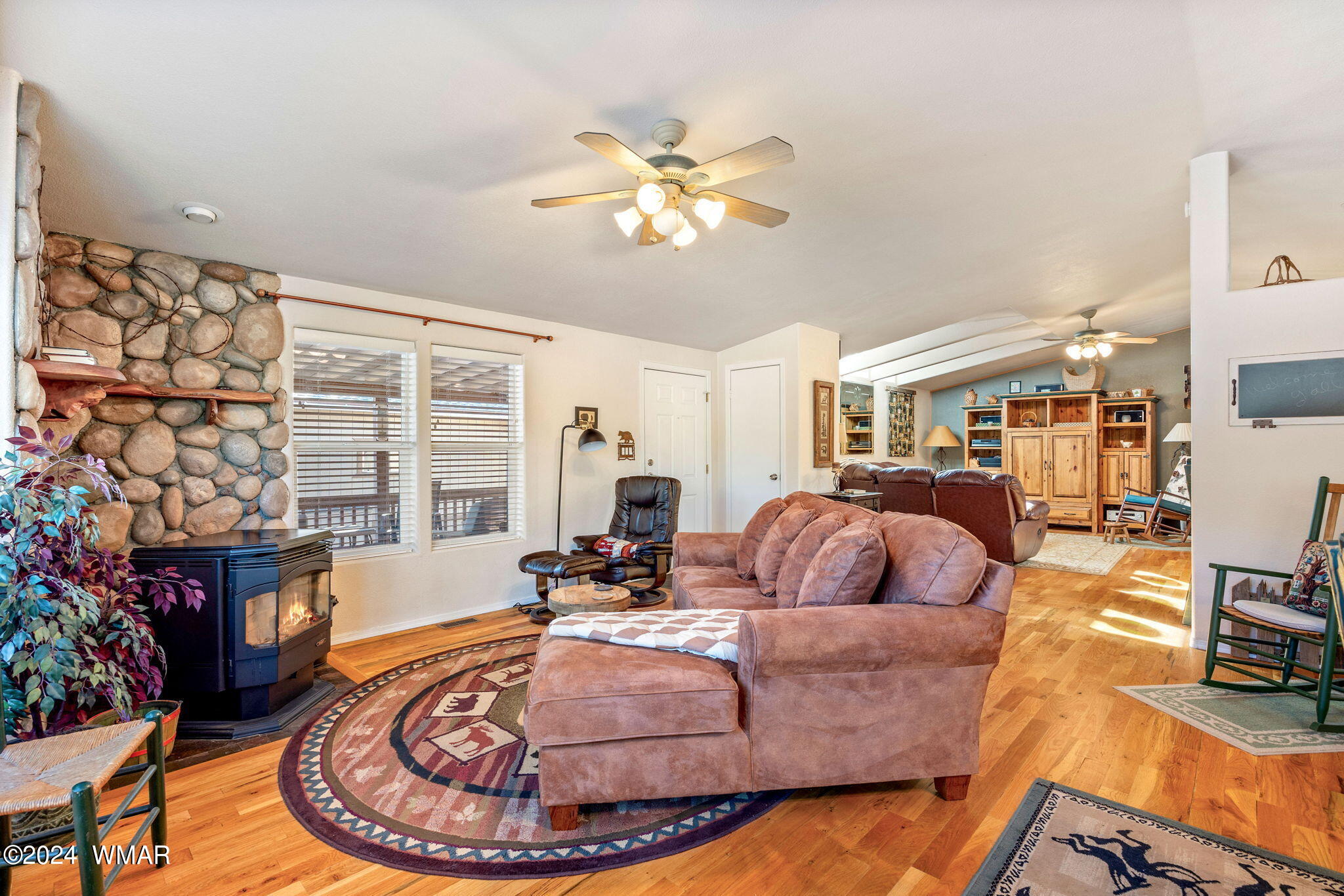 3242 Bigler Road Overgaard, AZ 85933 - Photo 12 of 49 Gallery Image 12