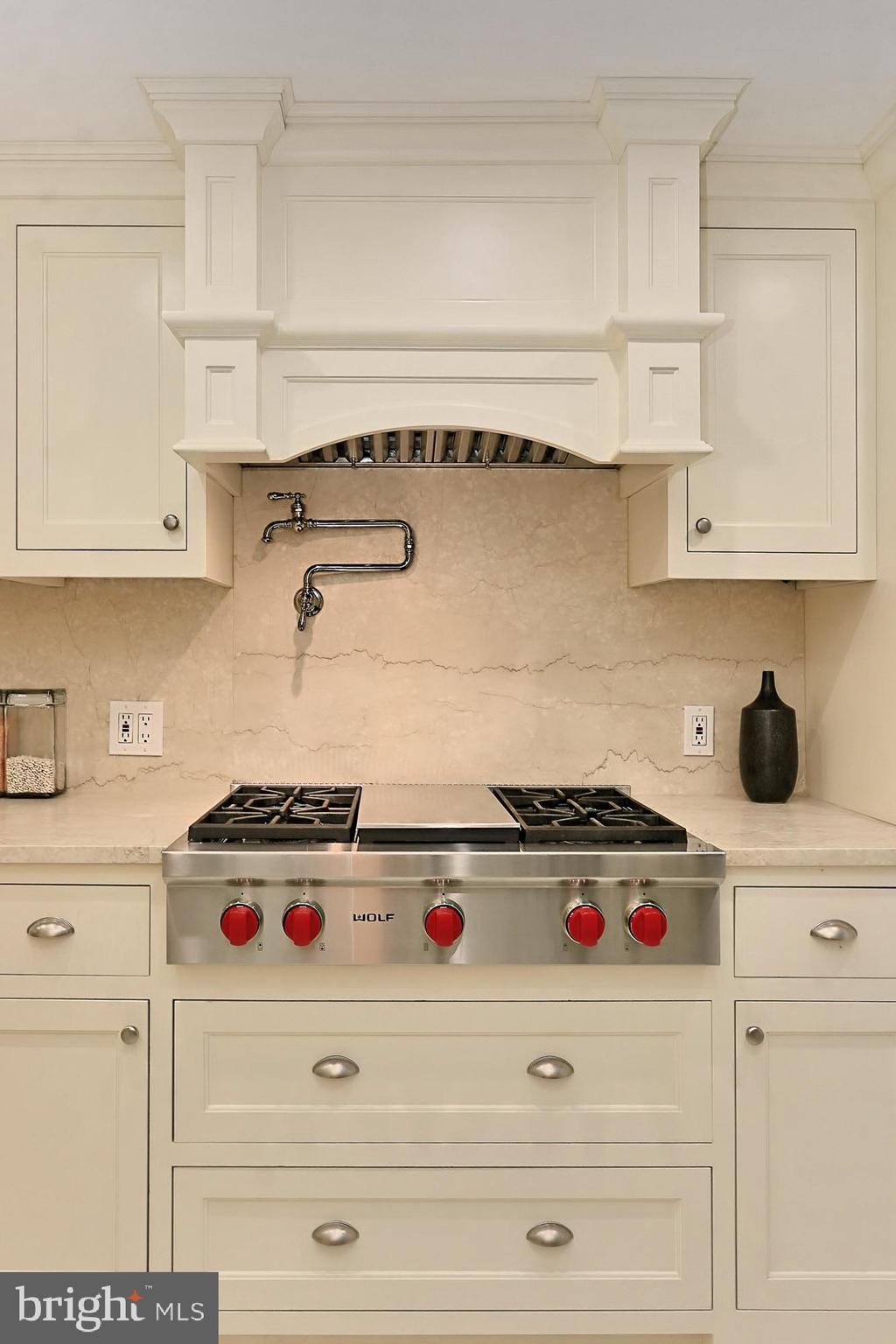 1239 33rd Street Northwest Washington, DC 20007 - Photo 27 of 58 Kitchen