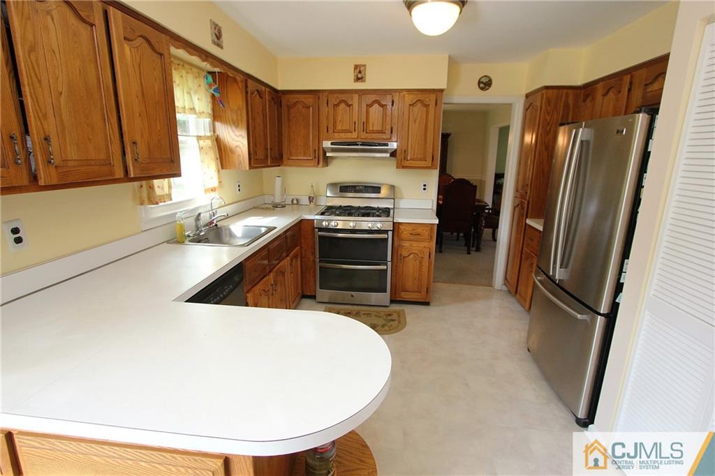 502 Major Road Dayton, NJ 08810 - Photo 9 of 18 Gallery Image 9