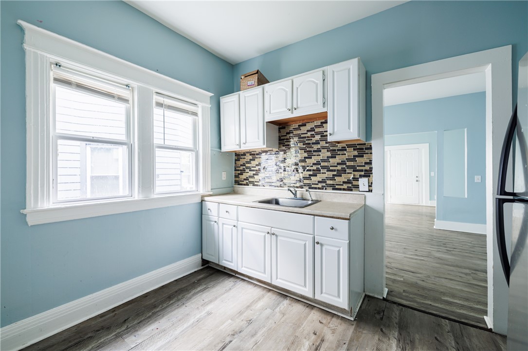 110 Ridgeway Avenue Rochester, NY 14615 - Photo 9 of 44