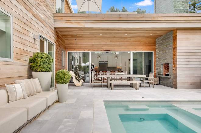 66 Bull Path East Hampton, NY 11937 - Photo 4 of 16