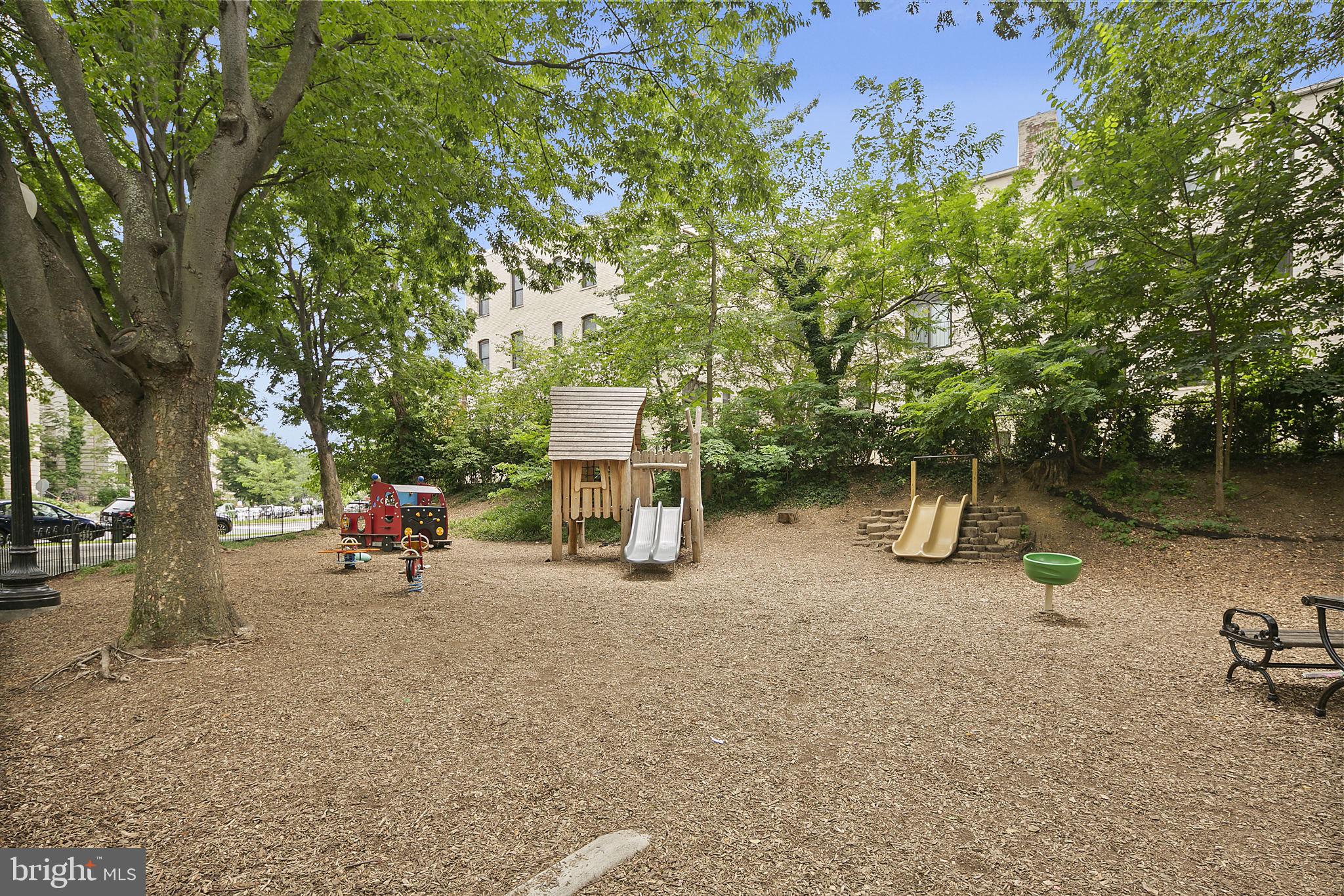 2707 Adams Mill Road Northwest, Unit 404 Washington, DC 20009 - Photo 45 of 54 Playground