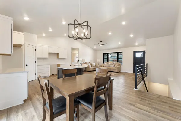 $499,900 | 1508 Pioneer Drive, Holmen, WI 54636