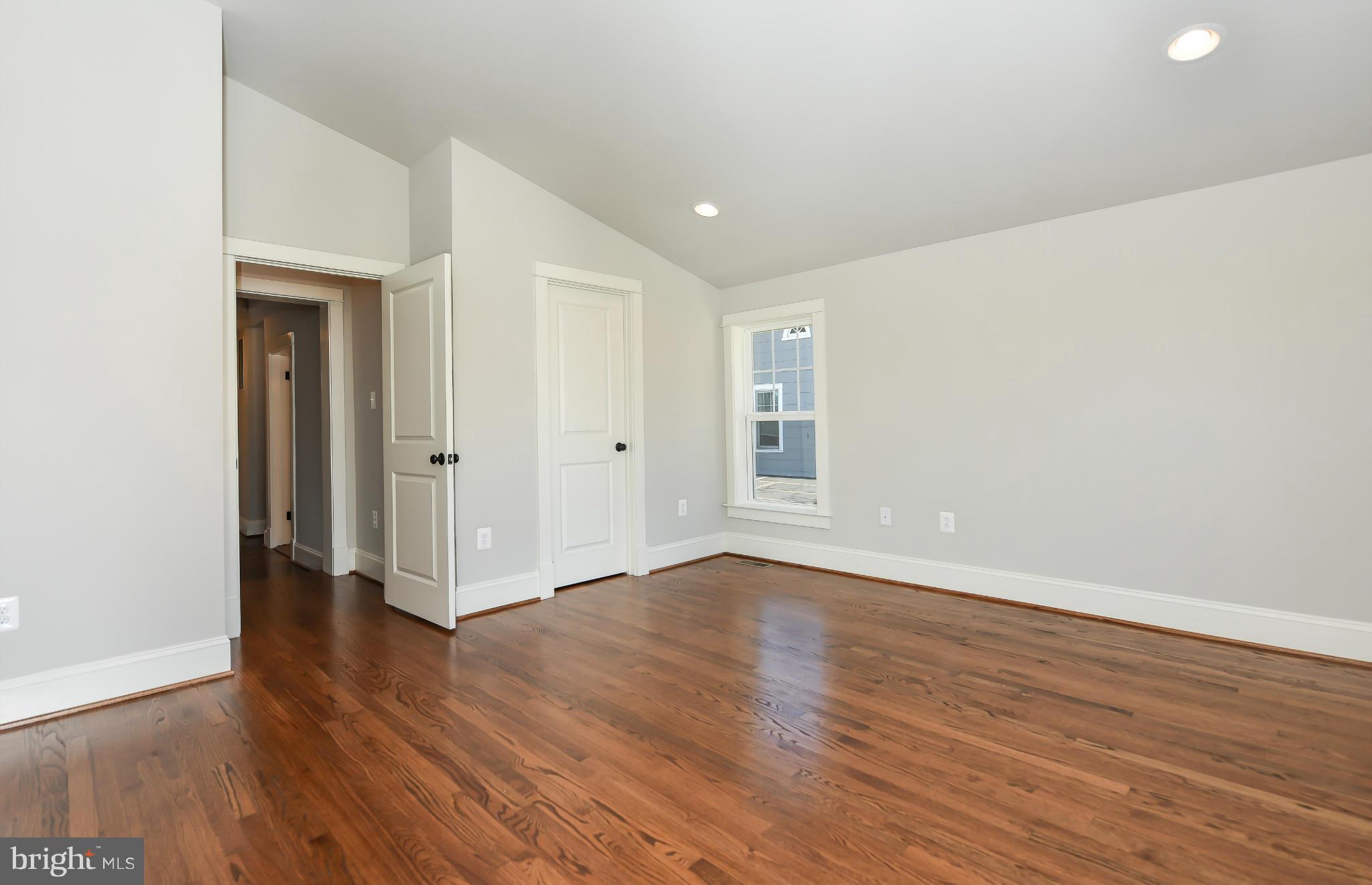 206 East Spring Street Alexandria, VA 22301 - Photo 22 of 30 Bedroom (Master)