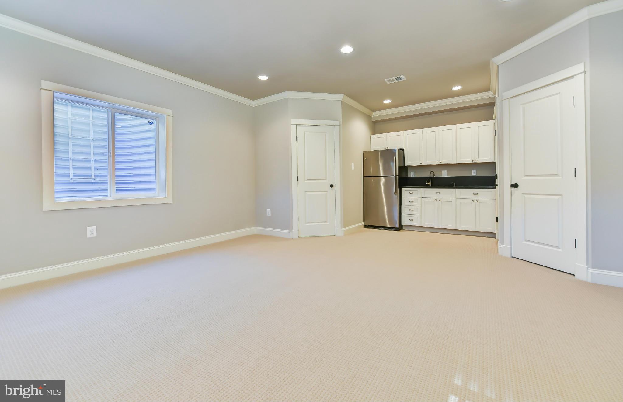 206 East Spring Street Alexandria, VA 22301 - Photo 29 of 30 Basement