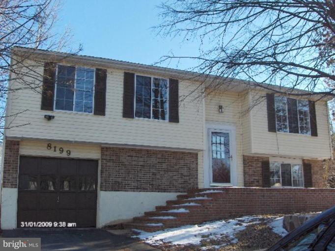 8199 Oakglen Road Manassas, VA 20110 - Photo 1 of 14 Exterior (Main)