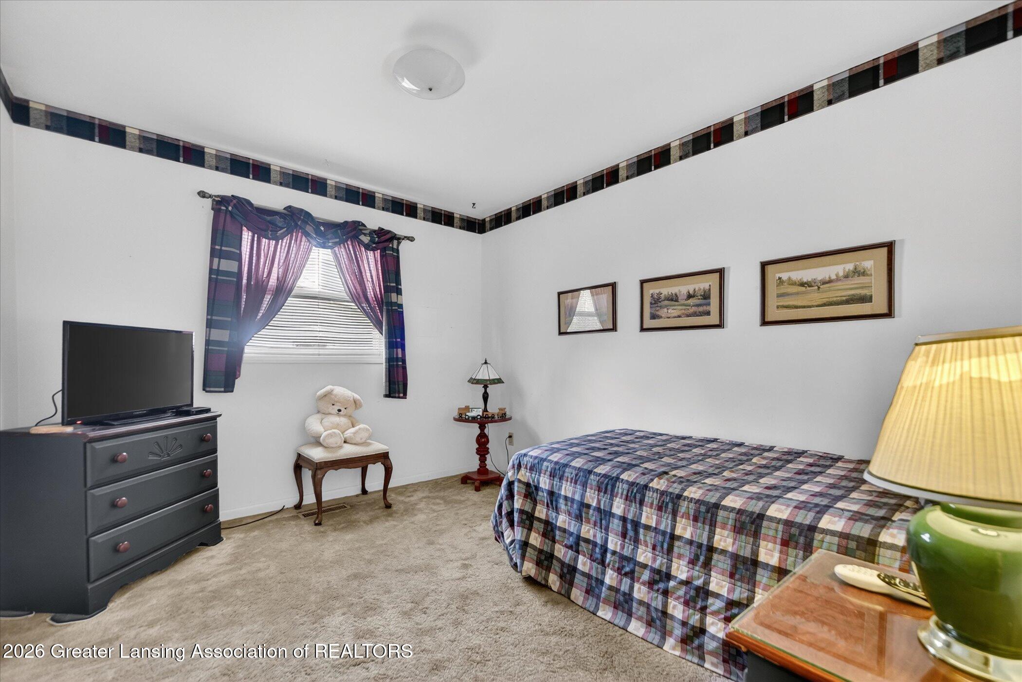 1411 Chester Road Lansing, MI 48912 - Photo 33 of 43 38-1411-Chester-Rd-Lansing-MI-48912-Wind