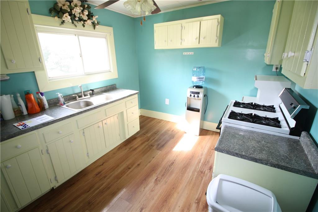 209 Ww Railroad Road Sycamore, PA 15364 - Photo 3 of 18