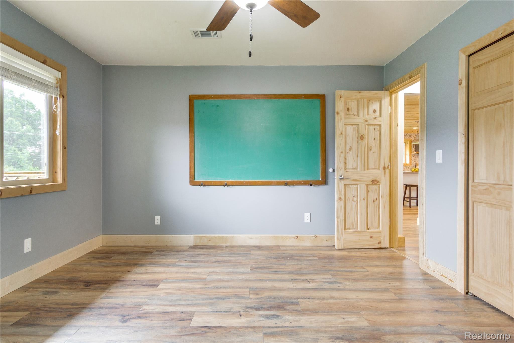 15272 Worden Road Holly, MI 48442 - Photo 23 of 46 Interiors (28 of 45).jpg