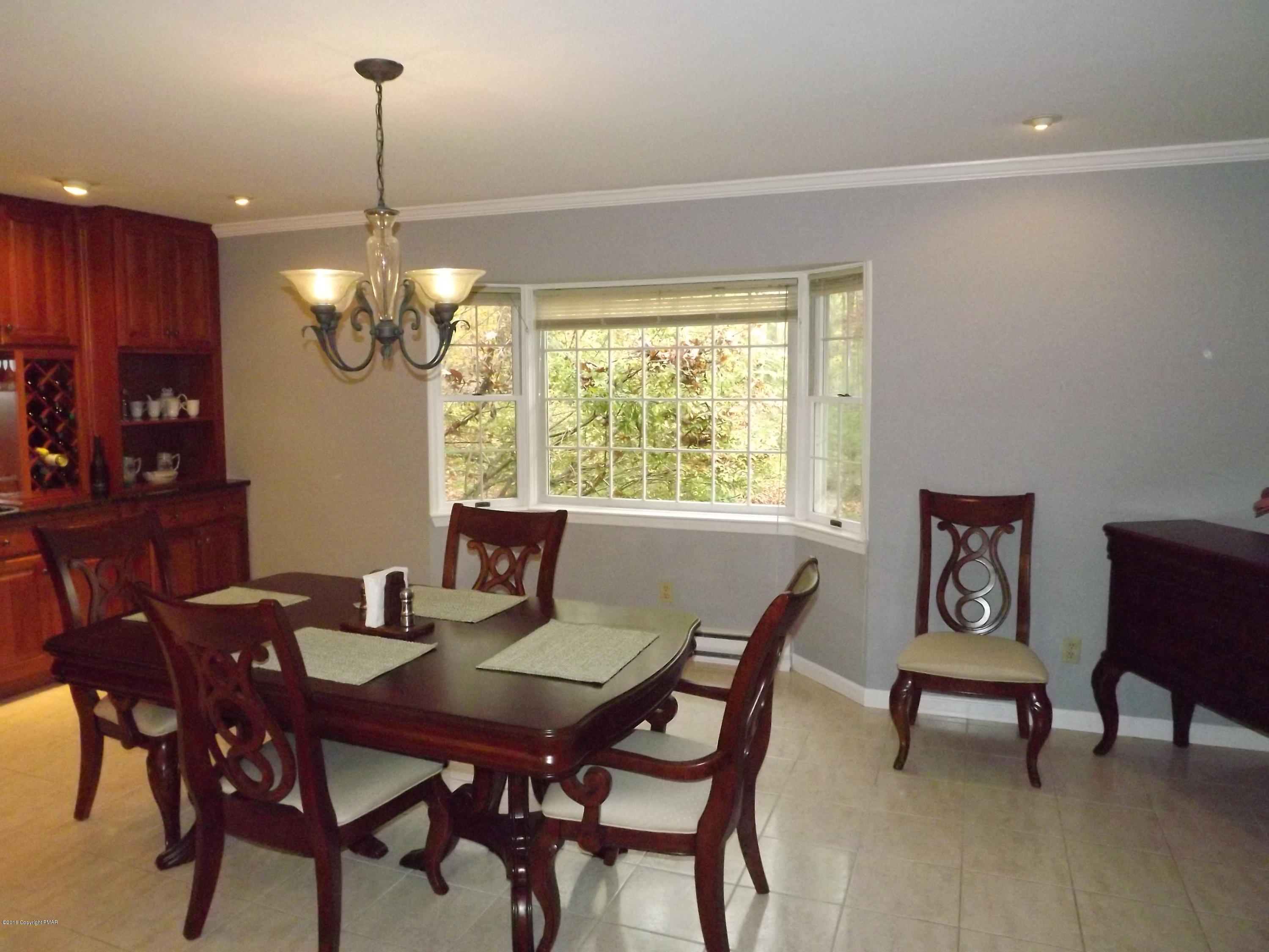 123 Balson Road Stroudsburg, PA 18360 - Photo 12 of 40 Dining Room