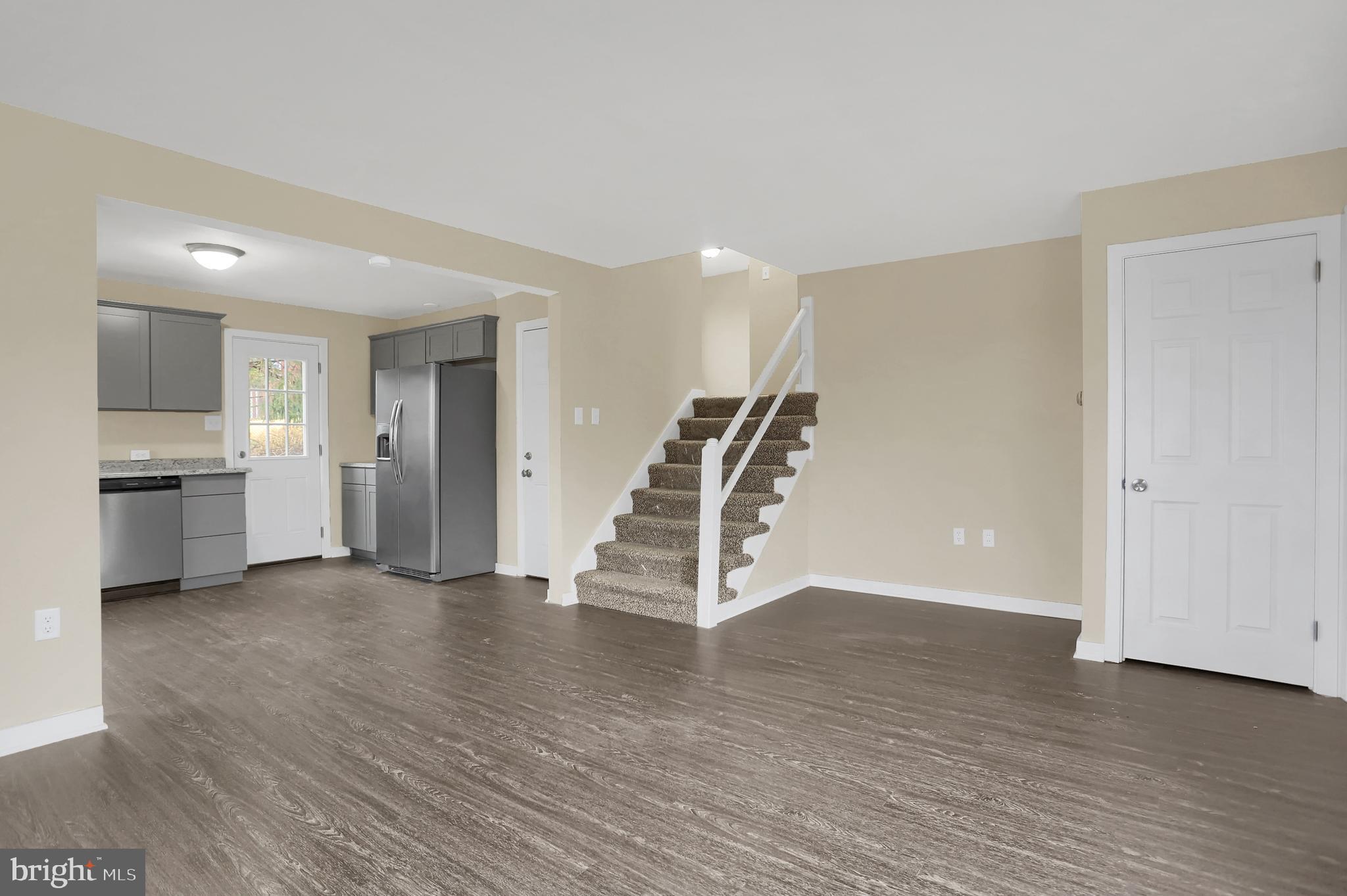 420 Luther Road Harrisburg, PA 17111 - Photo 6 of 28 Gallery Image 6