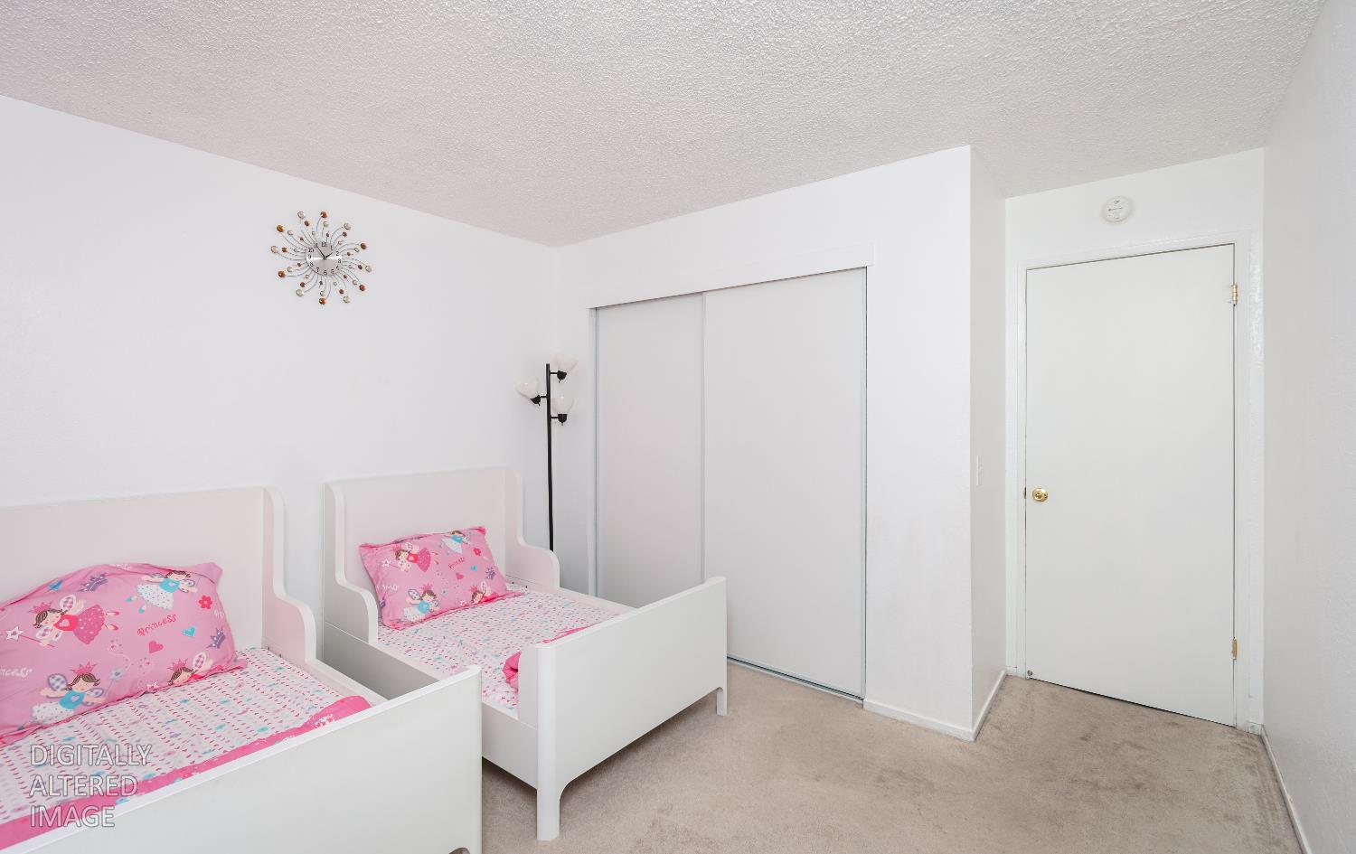 2000 Inglis Way, Unit A Roseville, CA 95678 - Photo 26 of 45 a bedroom with a bed and a window