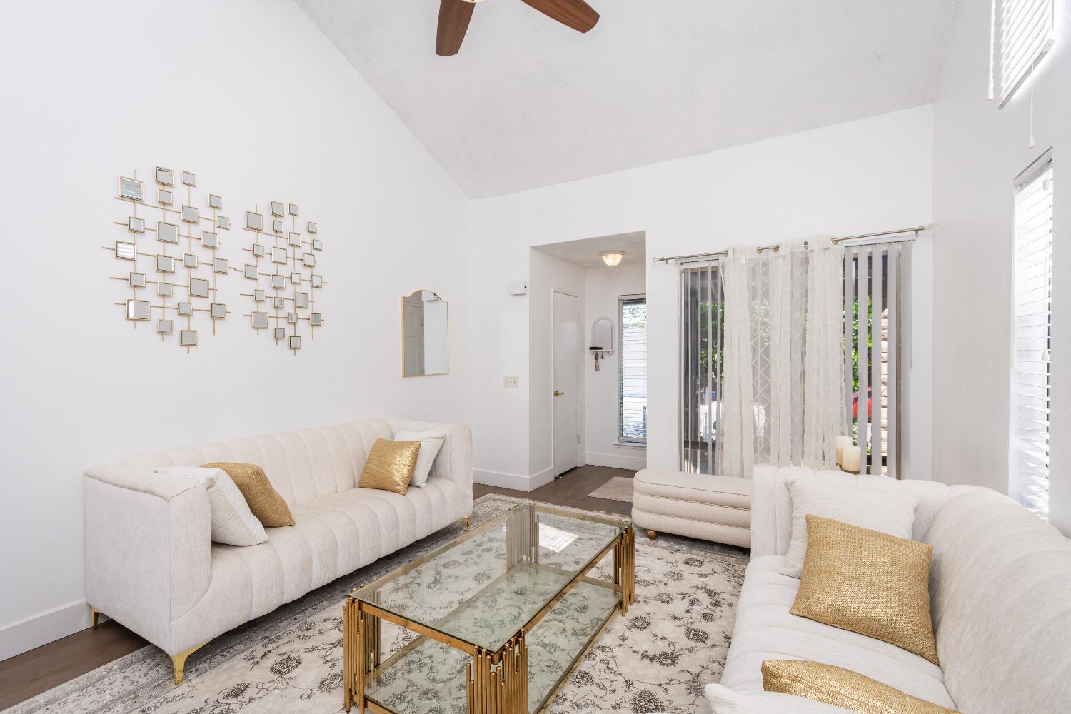 2000 Inglis Way, Unit A Roseville, CA 95678 - Photo 10 of 45 a living room with furniture and a rug