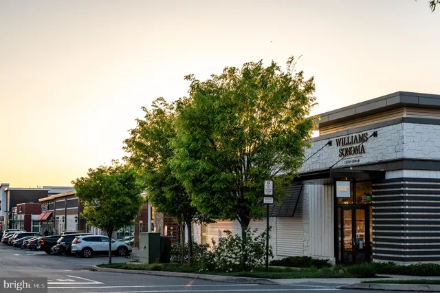 $564,489 | 35 East Front Street, Bridgeport, PA 19405