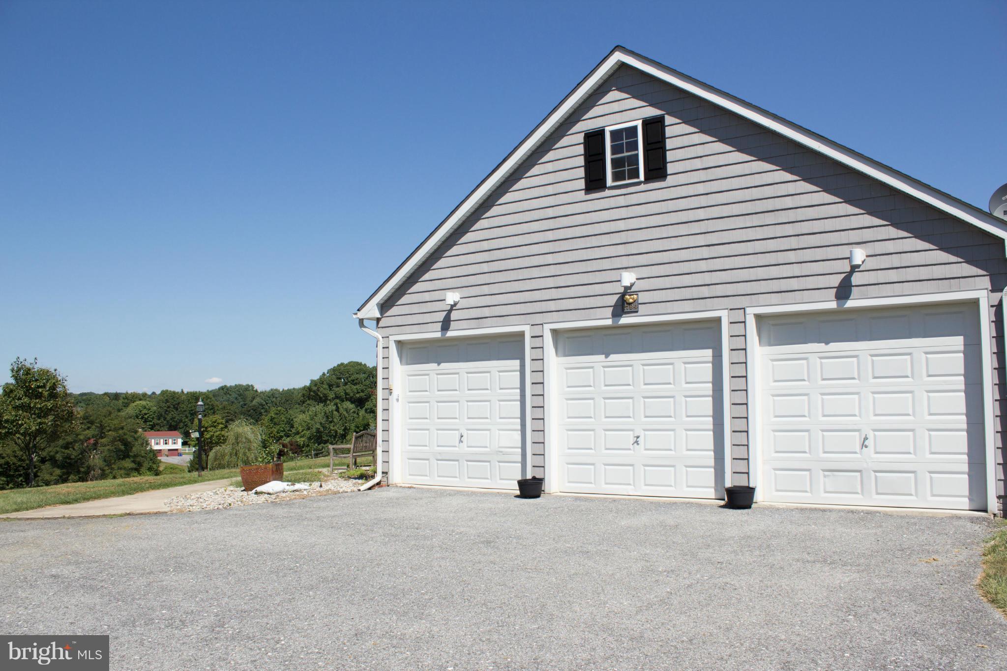 7303 Morgan Road Woodbine, MD 21797 - Photo 29 of 30 3 car side loading garage