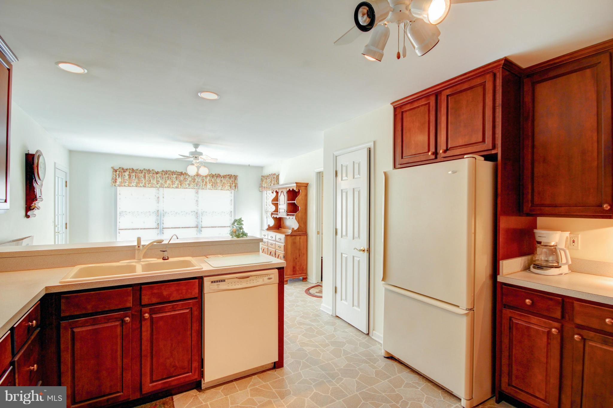 7303 Morgan Road Woodbine, MD 21797 - Photo 6 of 30 Looking into eat in area