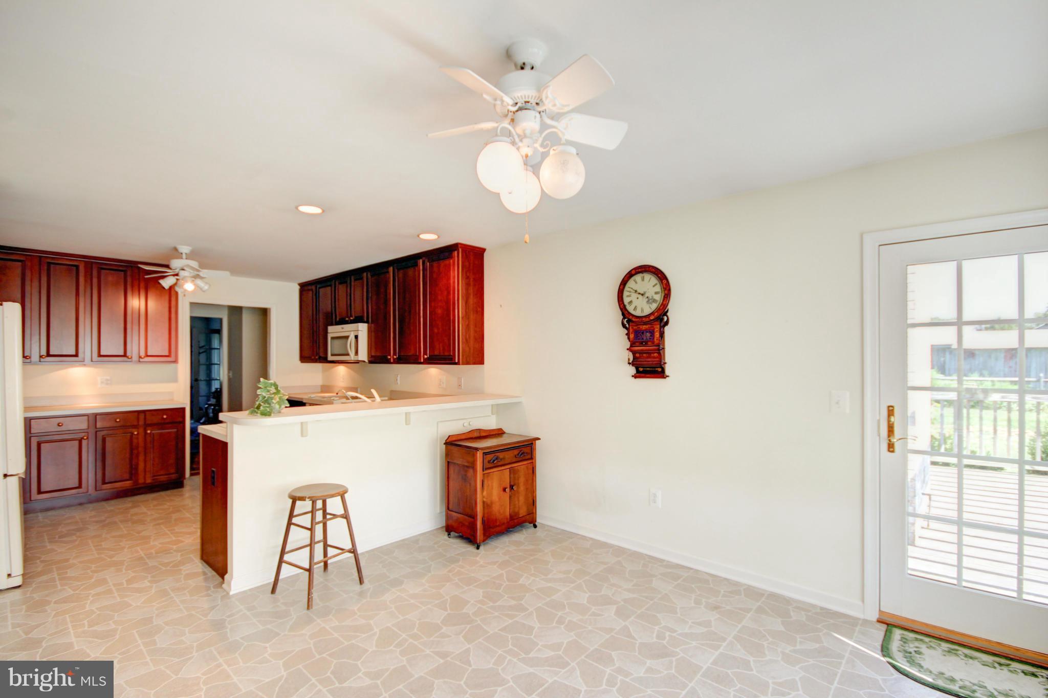 7303 Morgan Road Woodbine, MD 21797 - Photo 8 of 30 Breakfast bar