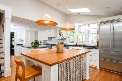 $1,499,000 | 182 South Street, Hingham, MA 02043