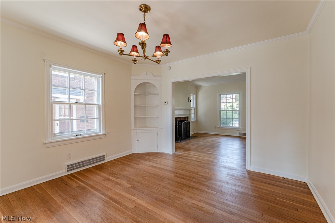 2399 Eardley Road Cleveland, OH 44118 - Photo 7 of 33 Gallery Image 7