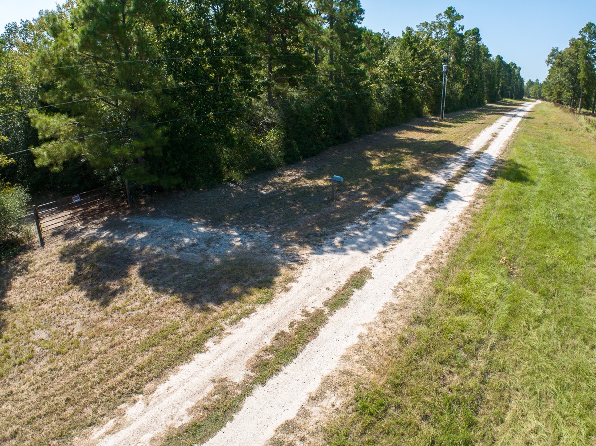 134 Cedar Ridge Huntsville, TX 77320 - Photo 9 of 24 Gallery Image 9