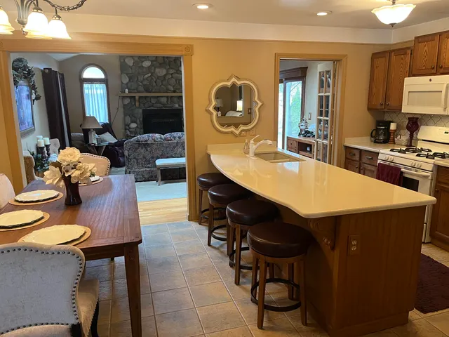 $275,000 | 23700 Joy Street, St. Clair Shores, MI 48082