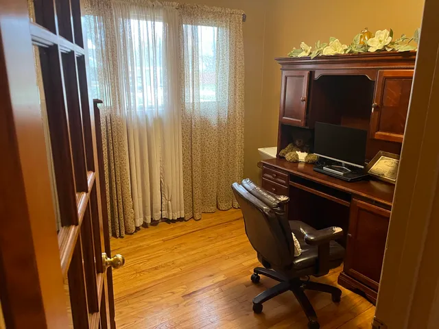 $275,000 | 23700 Joy Street, St. Clair Shores, MI 48082