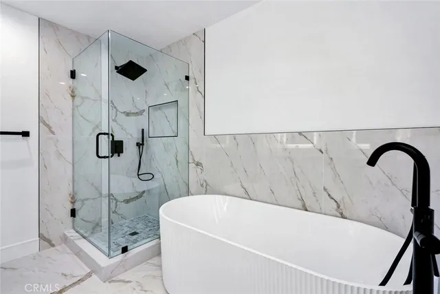 $1,950,000 | 2009 Blossom Lane, Redondo Beach, CA 90278