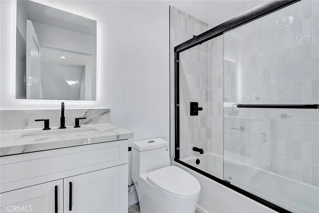 $1,950,000 | 2009 Blossom Lane, Redondo Beach, CA 90278