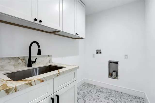 $1,950,000 | 2009 Blossom Lane, Redondo Beach, CA 90278