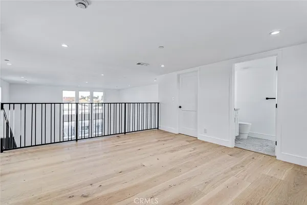 $1,950,000 | 2009 Blossom Lane, Redondo Beach, CA 90278