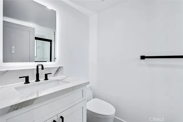 $1,950,000 | 2009 Blossom Lane, Redondo Beach, CA 90278