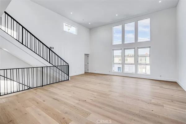 $1,950,000 | 2009 Blossom Lane, Redondo Beach, CA 90278