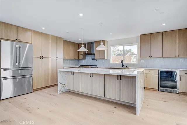 $1,950,000 | 2009 Blossom Lane, Redondo Beach, CA 90278