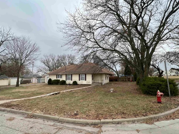 $40,000 | 438 West 5th Street, Florence, KS 66851