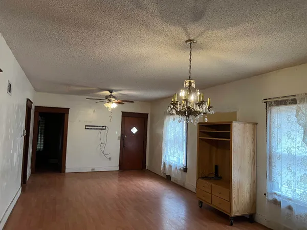 $40,000 | 438 West 5th Street, Florence, KS 66851