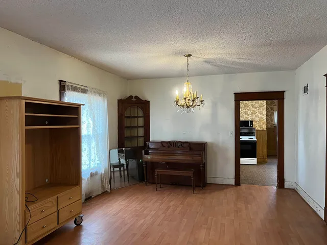 $40,000 | 438 West 5th Street, Florence, KS 66851