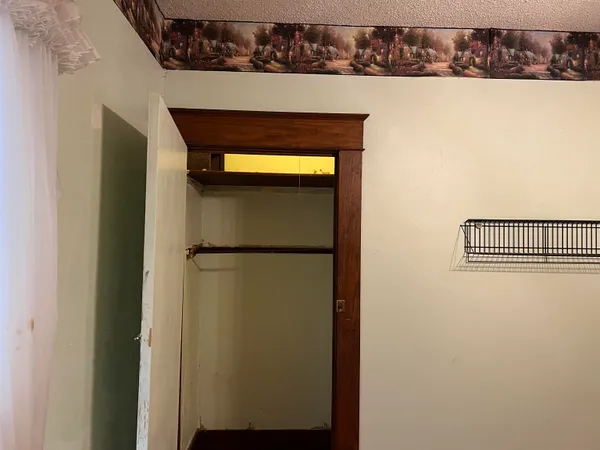 $40,000 | 438 West 5th Street, Florence, KS 66851