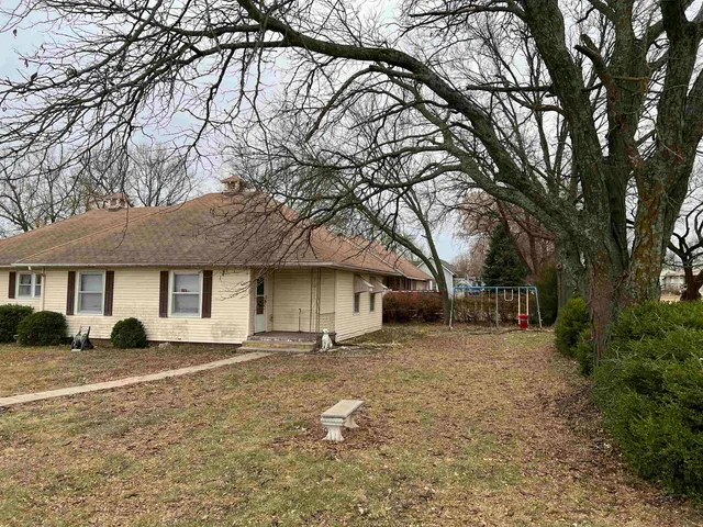 $40,000 | 438 West 5th Street, Florence, KS 66851