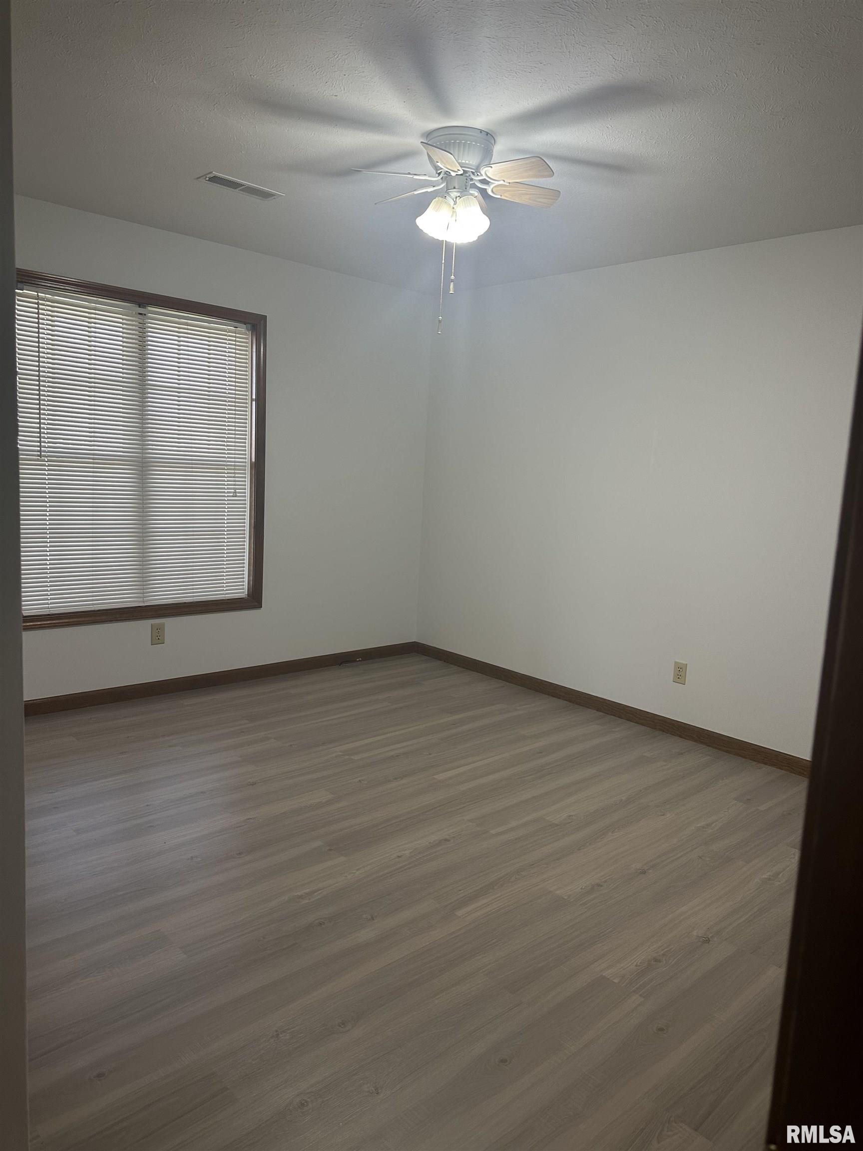 3130 Cascade Drive Springfield, IL 62704 - Photo 7 of 11