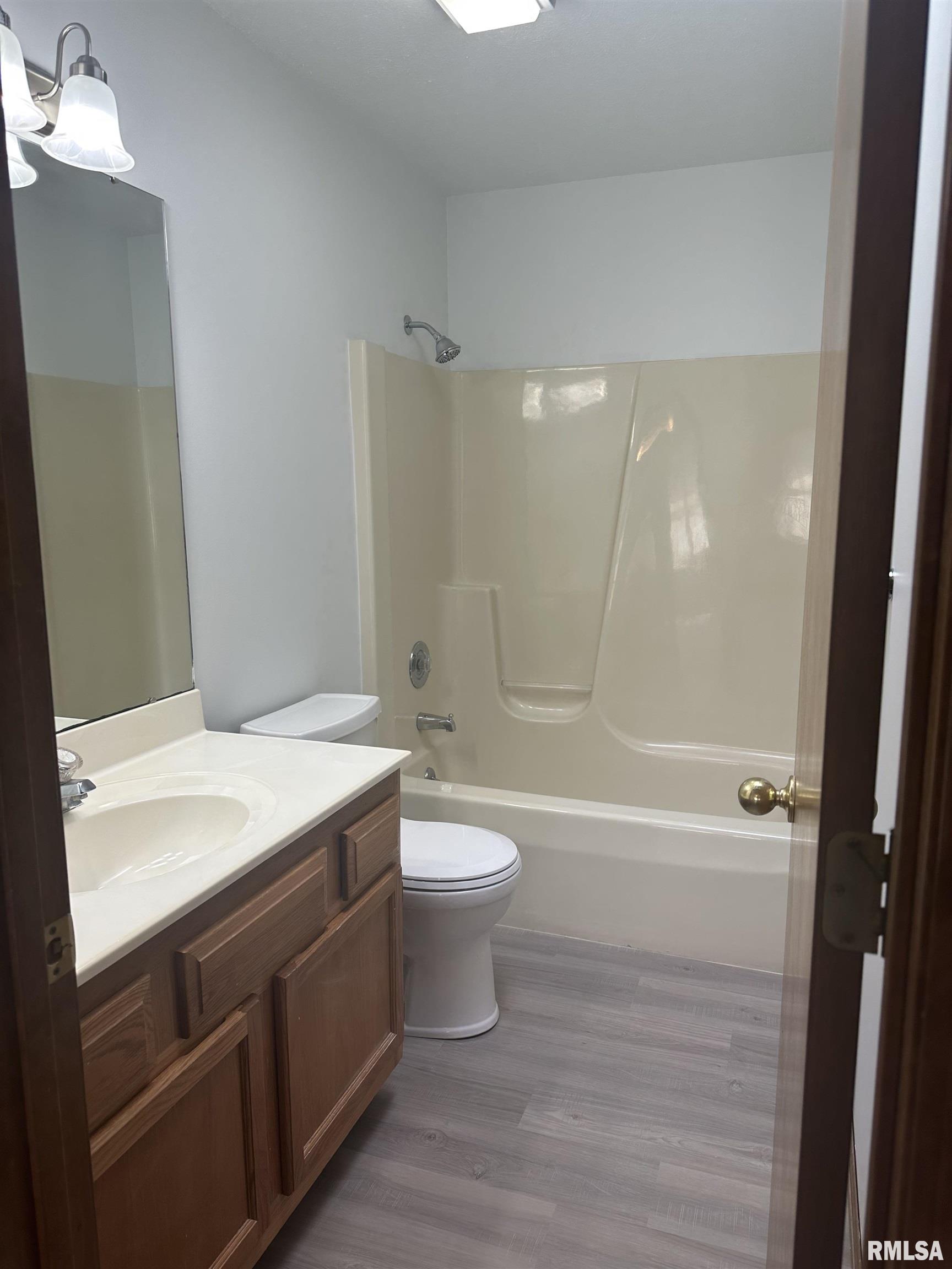 3130 Cascade Drive Springfield, IL 62704 - Photo 9 of 11