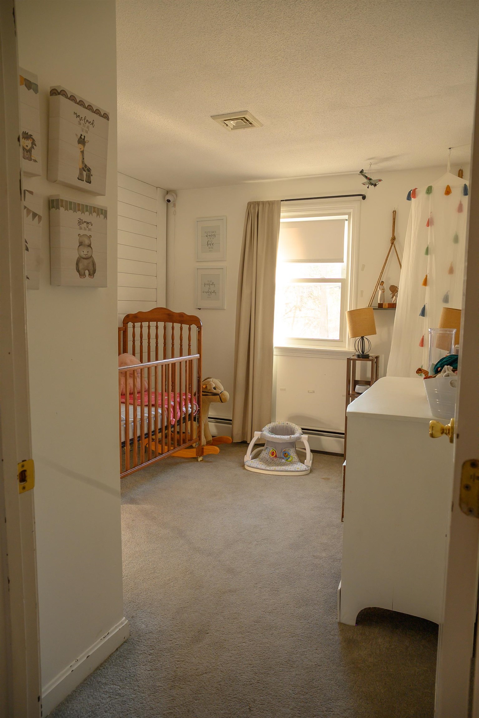 136 Lowell Road Salem, NH 03079 - Photo 8 of 16