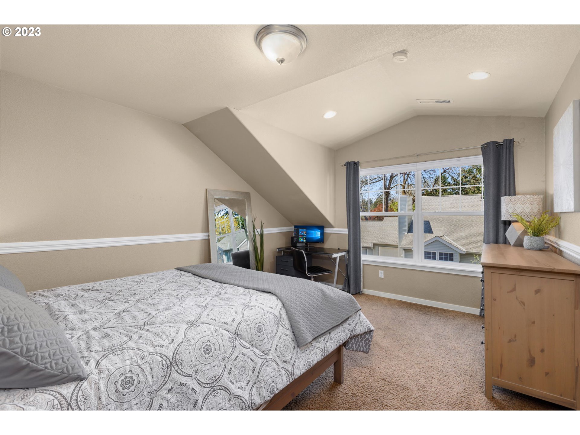 14740 Southwest Redbud Way Beaverton, OR 97007 - Photo 21 of 27 Bedroom