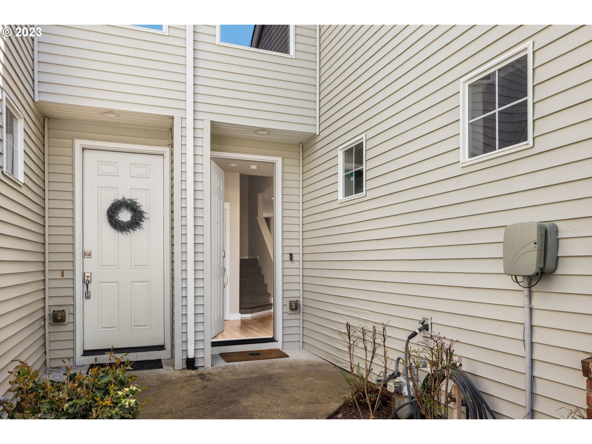 14740 Southwest Redbud Way Beaverton, OR 97007 - Photo 3 of 27 Exterior