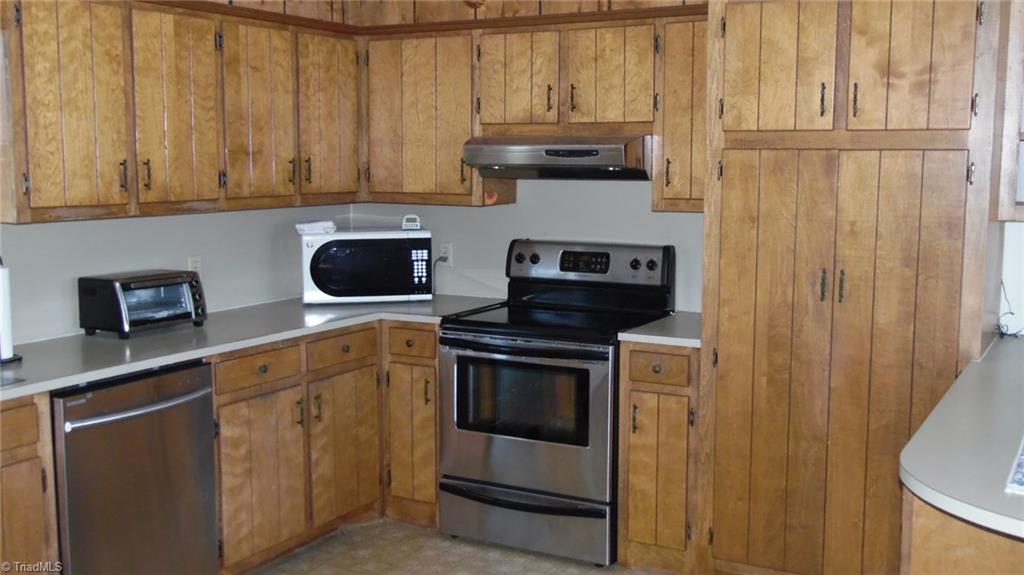 22 River Bend Road Sparta, NC 28675 - Photo 11 of 26 Gallery Image 11