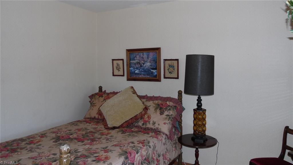 22 River Bend Road Sparta, NC 28675 - Photo 16 of 26 Gallery Image 16