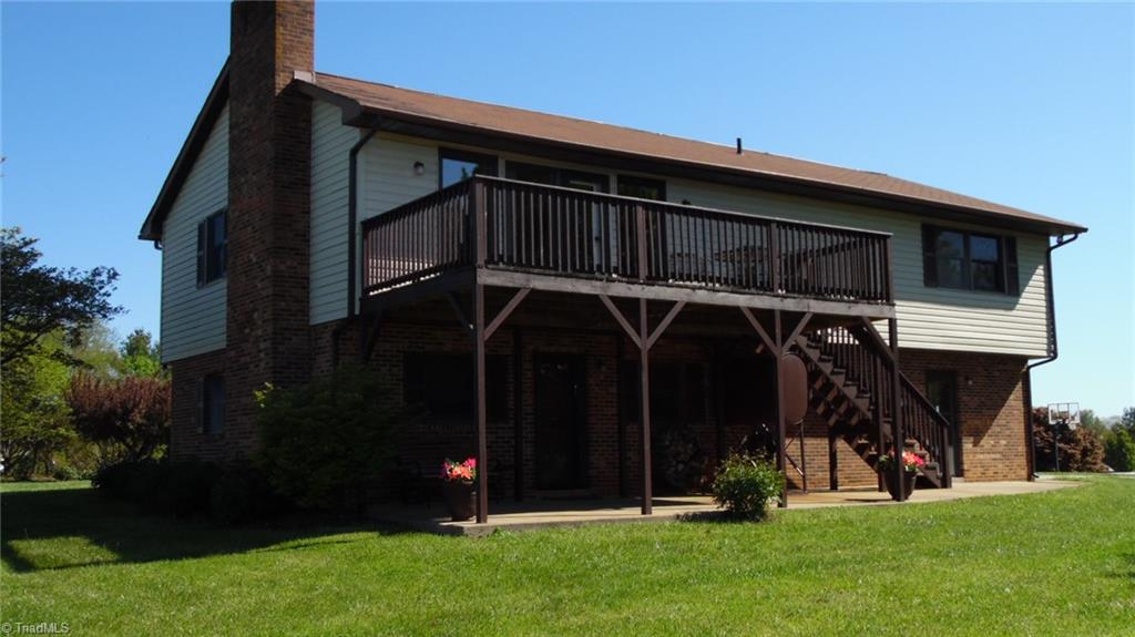 22 River Bend Road Sparta, NC 28675 - Photo 3 of 26 Gallery Image 3