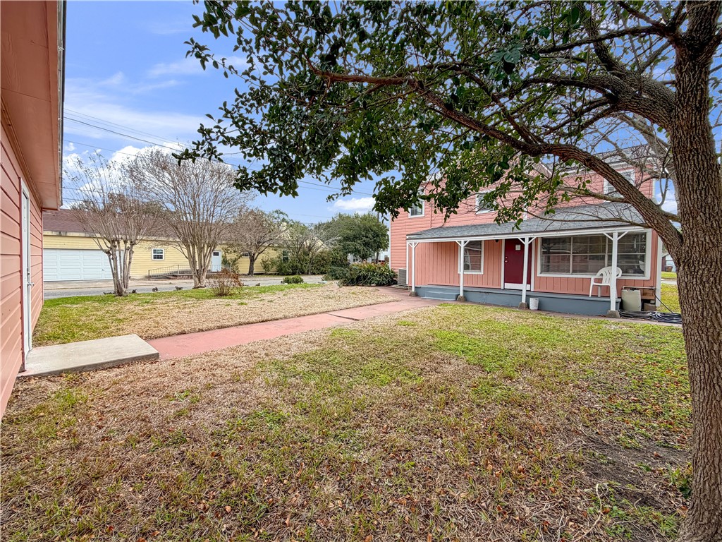 402 Southern Street Corpus Christi, TX 78404 - Photo 37 of 40