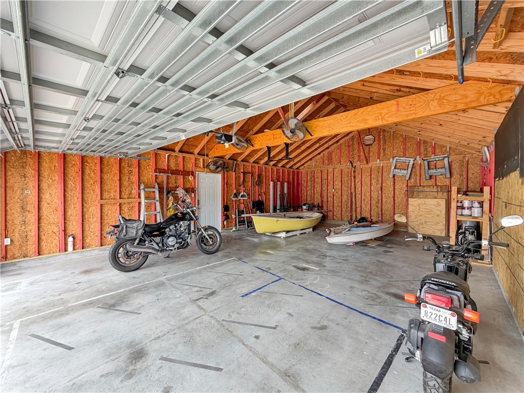 402 Southern Street Corpus Christi, TX 78404 - Photo 5 of 40