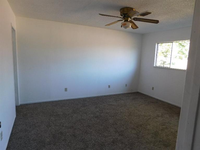1171 North Steven Avenue Reedley, CA 93654 - Photo 14 of 22 Gallery Image 14