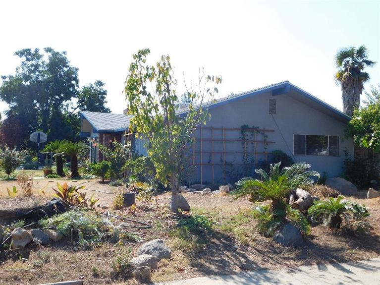 1171 North Steven Avenue Reedley, CA 93654 - Photo 3 of 22 Gallery Image 3